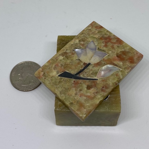 Small Jewelry box - Picture 4 of 5